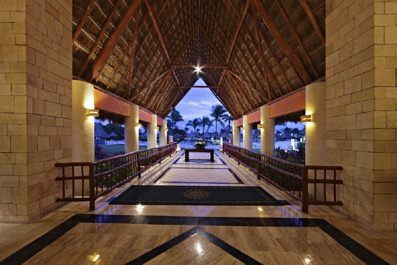 paquetes turísticos a HOTEL BAHIA PRINCIPE GRAND TULUM - Fiestas Patrias Riviera Maya
