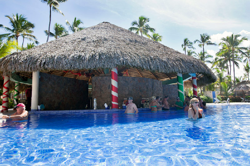 paquetes turísticos a HOTEL MAJESTIC ELEGANCE - Fiestas Patrias Punta Cana